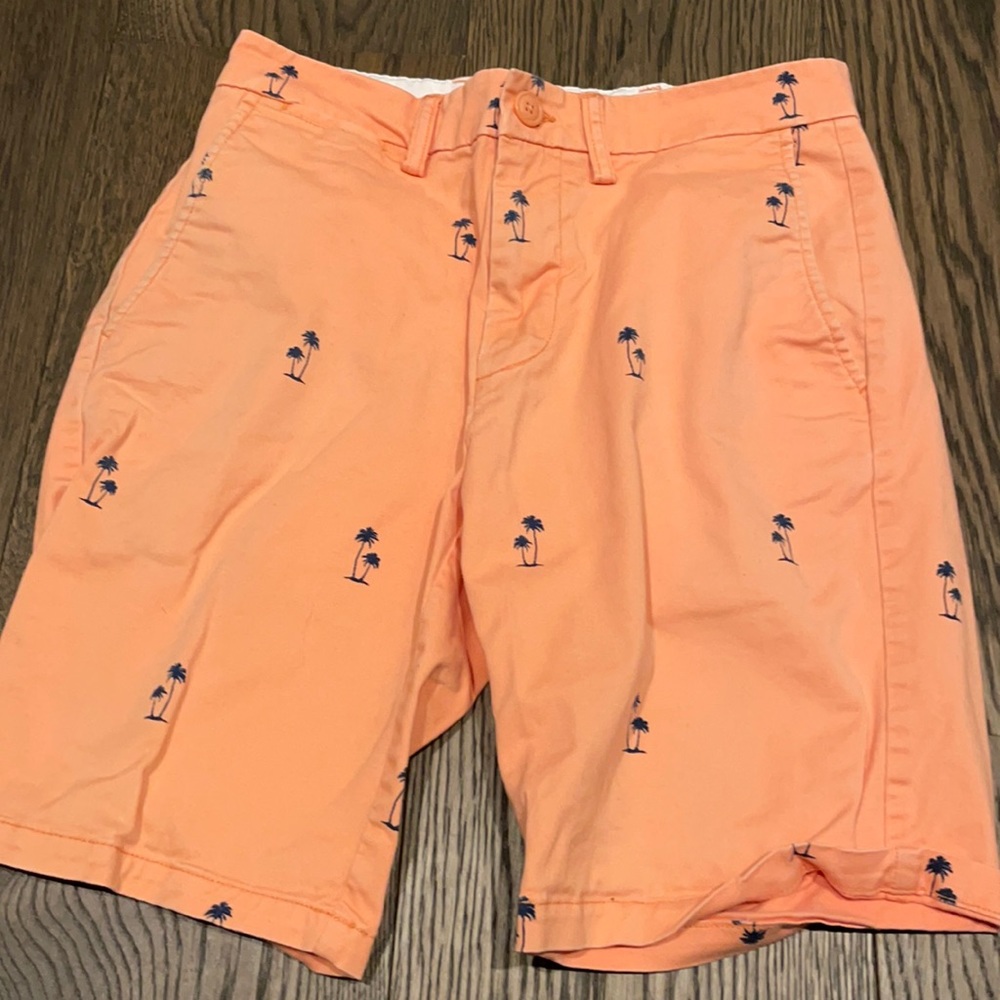 Old navy palm tree short pattern